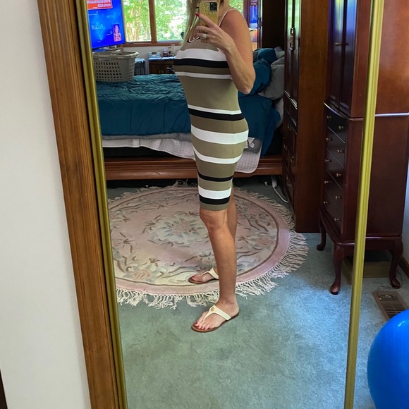 LADIES PAPAYA Bodycon Dress - Picture 5 of 7